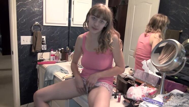 [WeAreHairy] - Blonde Babe Dani Gets Ready For Action - Regina