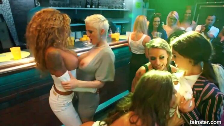 [Tainster] - Rich Bitches Tiffany Tatum And Tina Kay Party Hard