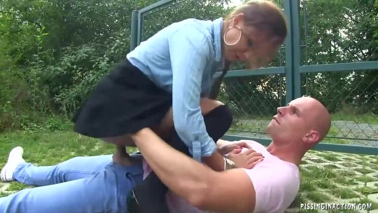 [Tainster] - Fetish Frenzy: Bella Baby Pisses - Bella Anne