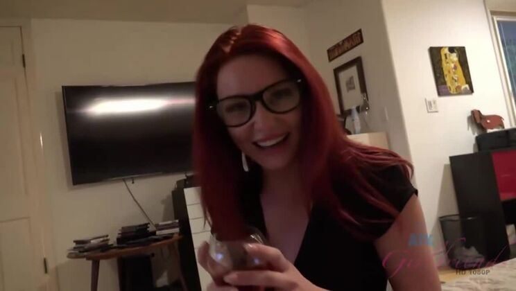 Cum Hard with Lacy Lennon's Fingering Skills