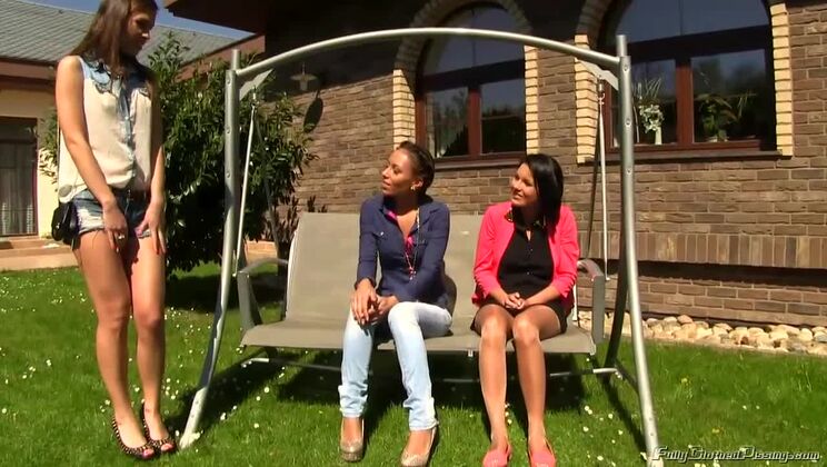 [Tainster] - Vanessa Decker and Jenny De Lugo's Pissing Adventure - Vanessa Decker - Barra Brass - Bailey - Jenny De Lugo