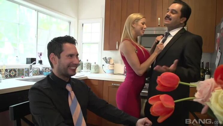 Big Tits Alexis Fawx Cummed By Stud