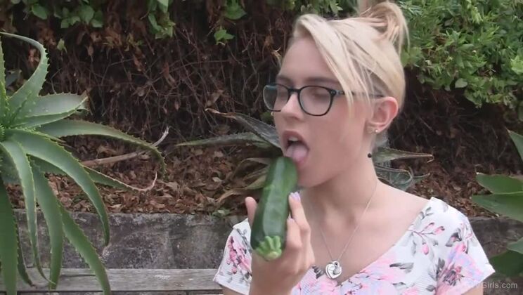 [FTVGirls] - Beautiful Chloe Solo Performance