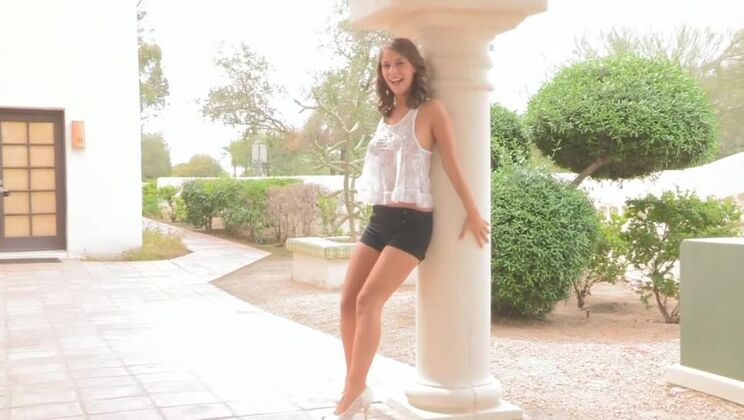 Young Presley - Quick to Undress 1