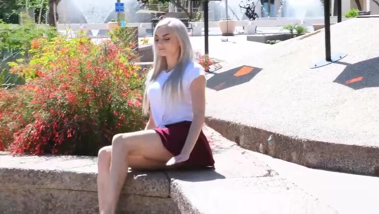 Blonde Babe Outdoor Solo 1