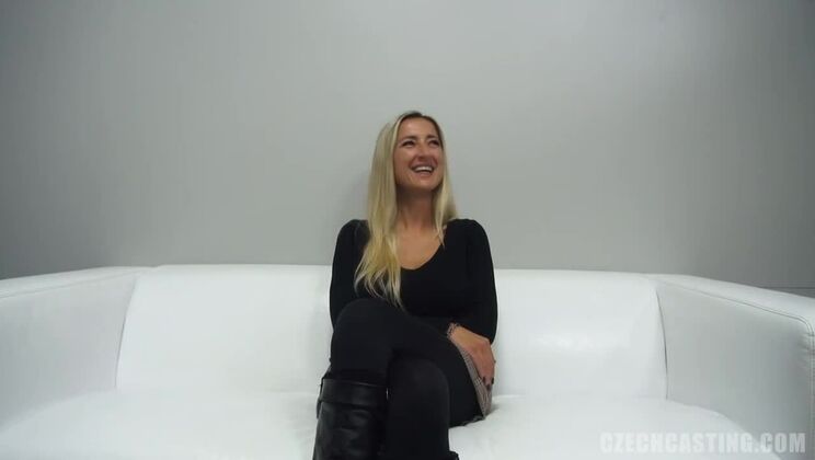 [CzechCasting] - MILF Daria's Seductive Touch - Julia De Lucia