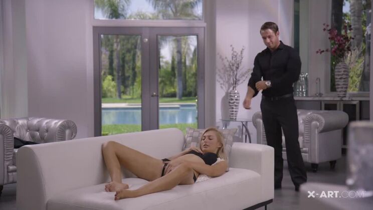 Alexa - The Beautiful Blonde Temptress