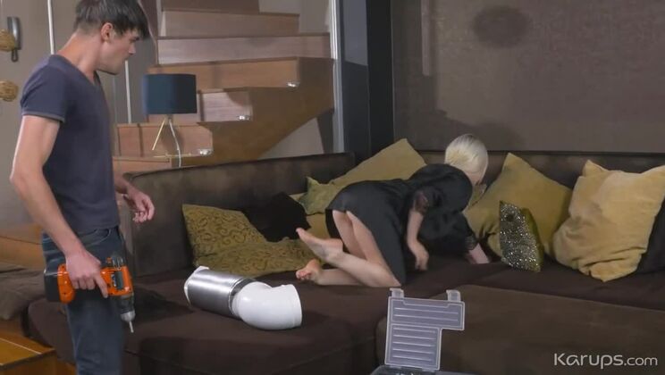 [KarupsPrivateCollection] - Drilling Blonde Beauty Angie Lynx - Angie Lynx