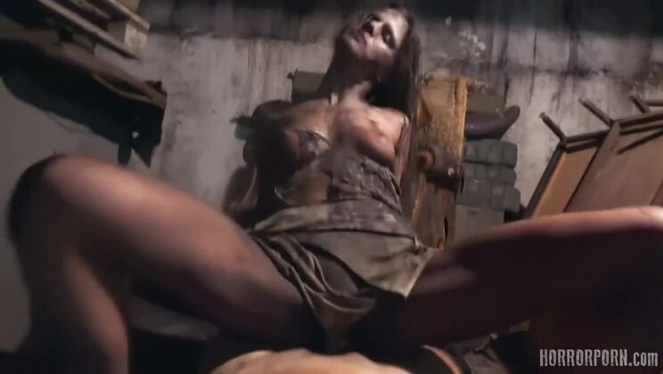 [HorrorPorn] - Deepthroat of Horror: The Exorcist - Seth Gamble - Maya Kendrick - Lauren Phillips