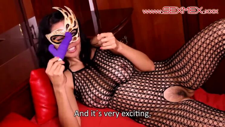 Inserting with Sexy Carolina