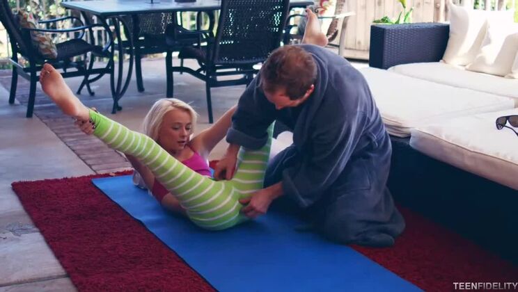 [TeenFidelity] - Ryan Madison and Maddy Rose Get Foot Freaky Outdoors #5 - Ryan Madison - Maddy Rose