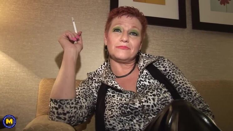 BBW Jennifer Blaze Enjoys a Cum Filled Mouth