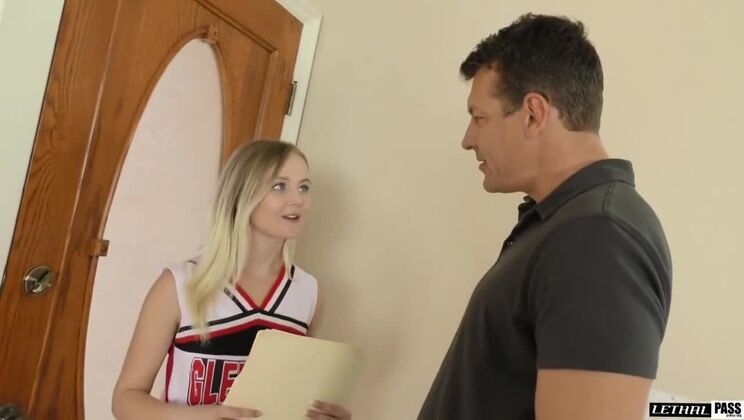 Natalia Queen's Big Ass Gets Pounded By A Big Cock