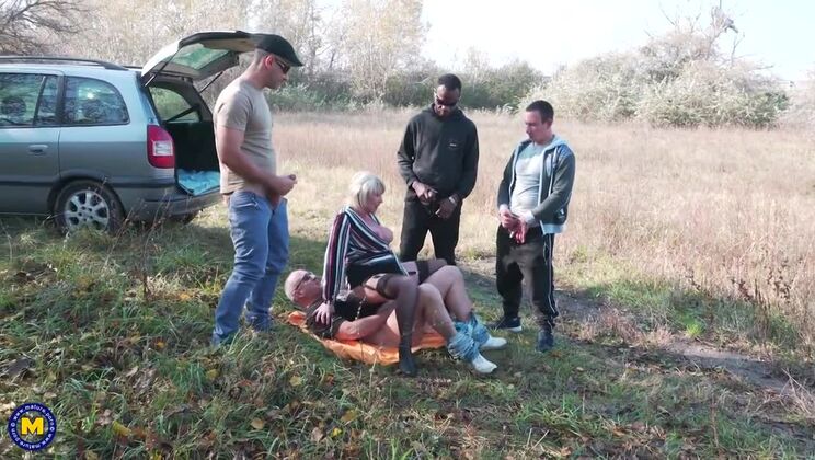 [Mature.nl] - Amy's Insatiable Hunger for 4 Hard Cocks