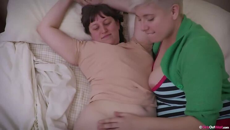 Charlee and Violette Anal Blonde Delight