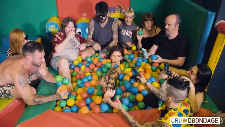 [CrowdBondage] - REDHEAD AMINA DANGER GETS ROUGH