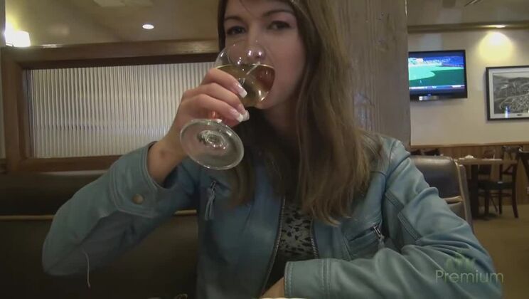 Susan Ayn's First Shaved Amateur Date