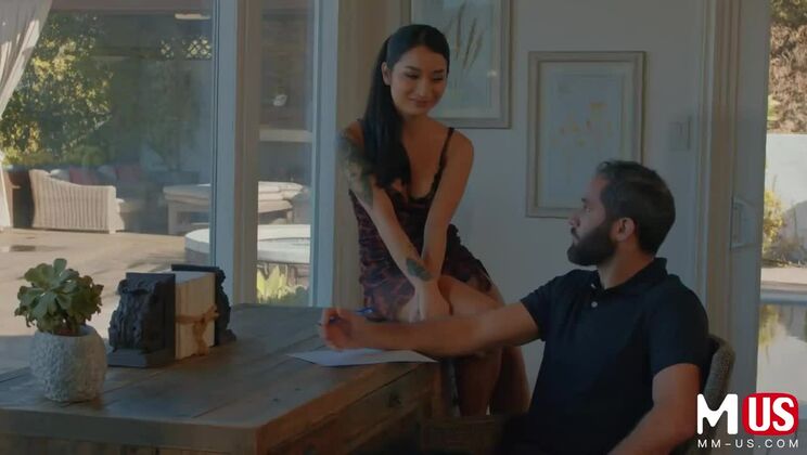 Tattooed Brunette Avery Black Under Dad’s Protection