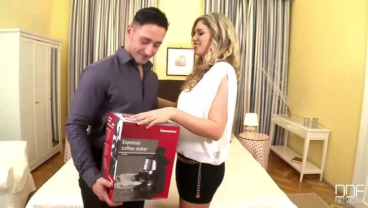 [HandsOnHardcore] - The Birthday Hooker: Eva Parcker's Anal Play - Eva Parcker