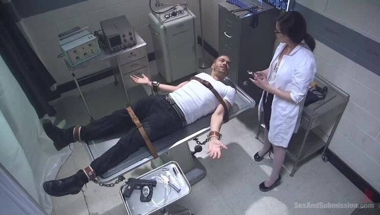 The Kinky Cop - Casey Calvert