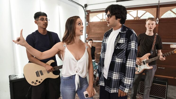 [Brazzers] - Fuck Your Blonde Mom