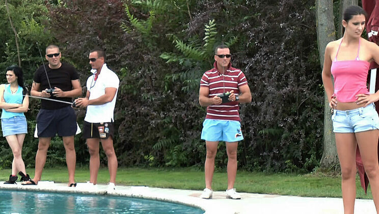 Brunette Sex Regatta