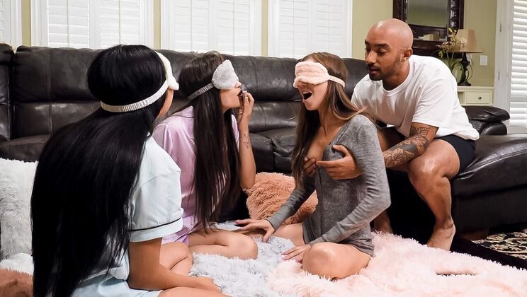 [Brazzers] - Interracial Blowjob - Oliver Davis - Marykate Moss