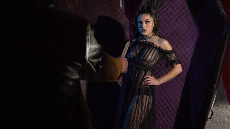 Dark Crypt Seduction