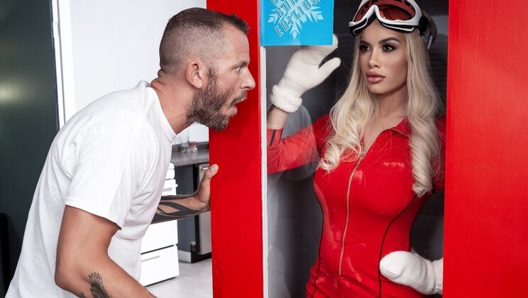 [Brazzers] - Dolled Up Latino Milf - Victoria June - Scott Nails