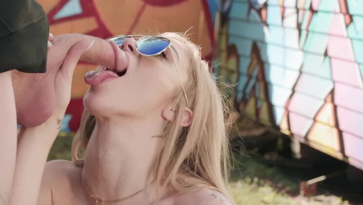 Get Wild with This Blonde