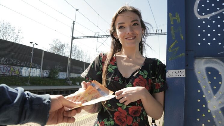 [PublicAgent] - Cumshot for Tattooed Pierced Minx