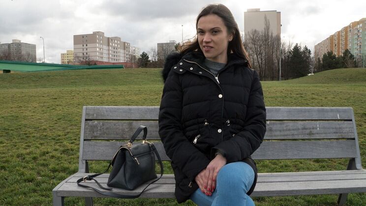 Amateur Tourist Gets Naughty in the Basement