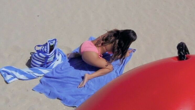 [IKnowThatGirl] - Big Tits Beach Rescue - Tony Rubino - Autumn Falls