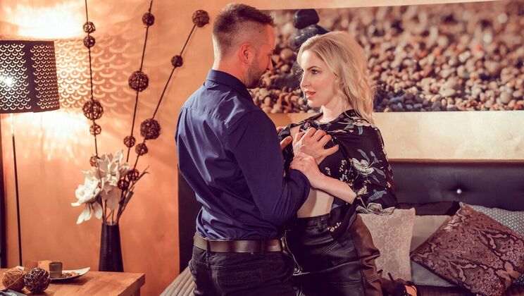 Pierced Blonde Wife Enjoys Doggystyle Sex