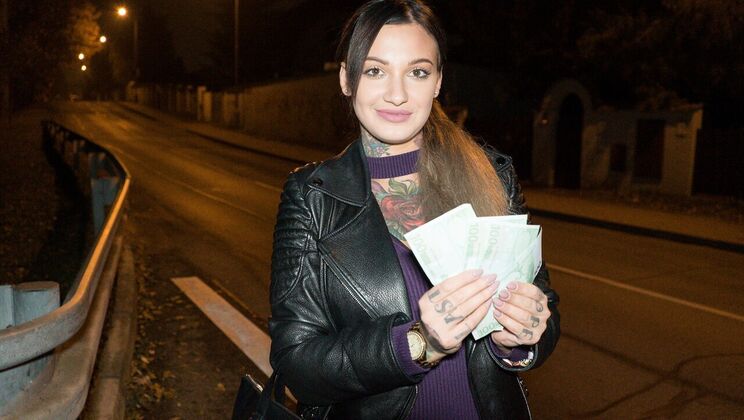 Outdoor Doggystyle with Horny Minx