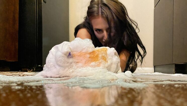 [RKPrime] - Missionary Mayhem: Maid's Losing Bet - Aubree Valentine - Asher Valentine