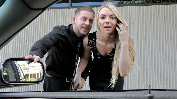 [StrandedTeens] - Molly Mae's First Creampie Experience - Molly Mae