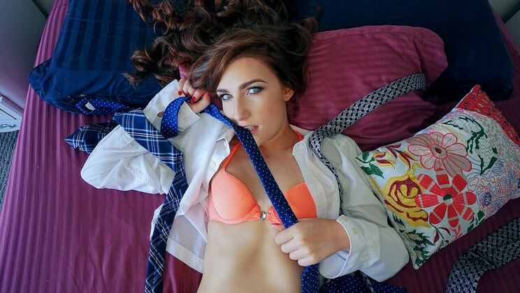 Tattooed Girlfriend Big Cock Worship