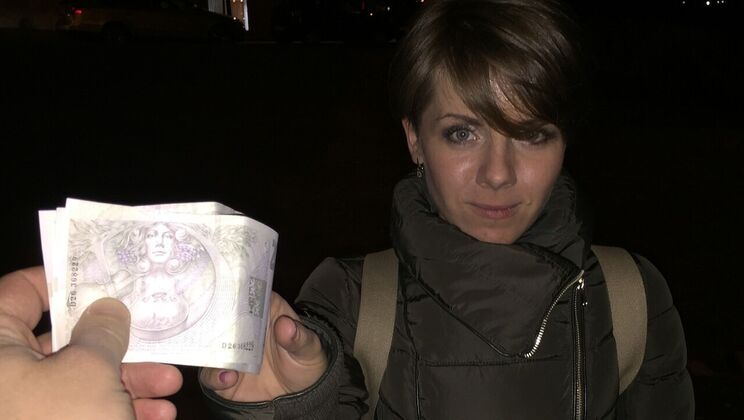 [PublicAgent] - Short Hair Beauty in Reverse Action