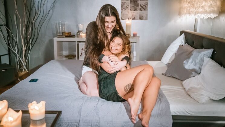 Big Tits Lesbians in Erotic 69 Action