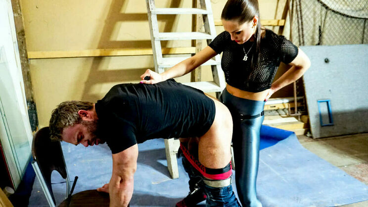 [Submissed] - Barbara's BDSM Adventure