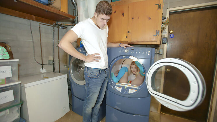 [ExxxtraSmall] - Star Swayze Spin Fun