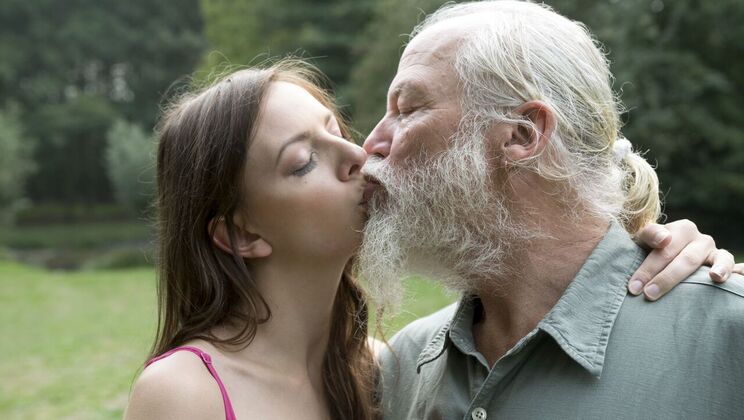 [Oldje] - Natural Tits Brunette in Deepthroat Action - Rebecca Ruby - Bruno