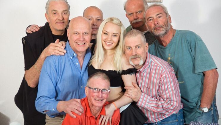 [Oldje] - Doggystyle Gangbang FUCK - John - Ben - Lolita Taylor - Hugo - Nico - Donny