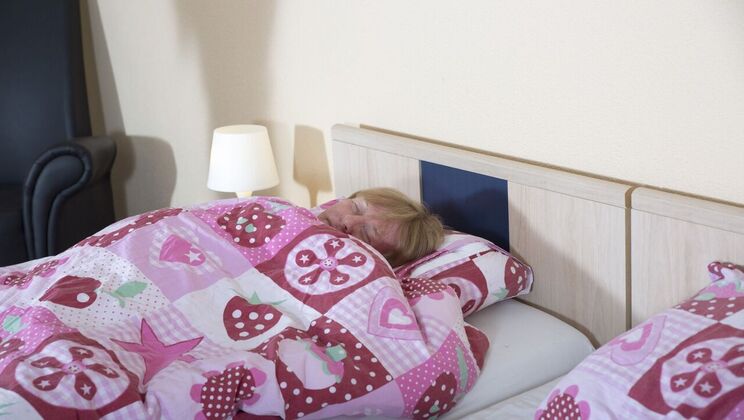 [Oldje] - Cum Home to Freya and Felix