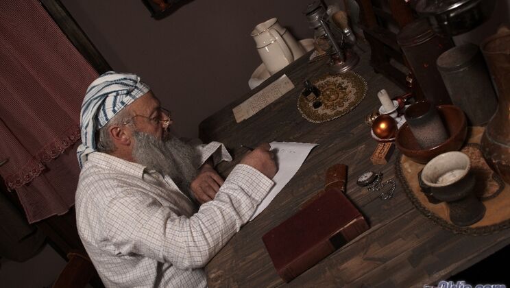 [Oldje] - Blonde Christmas - Gustavo and Linda