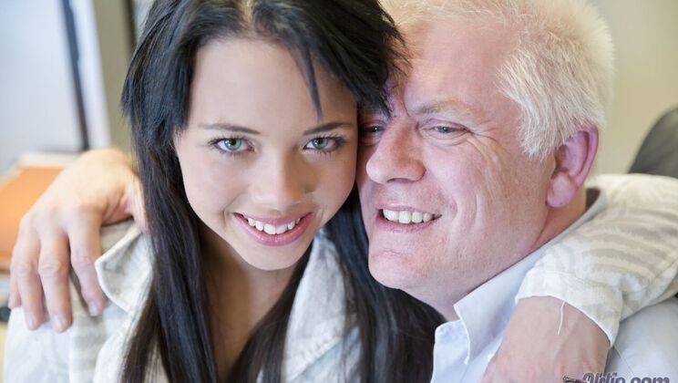 [Oldje] -  Nick's Naughty Secretary - Nick - Tricia Teen