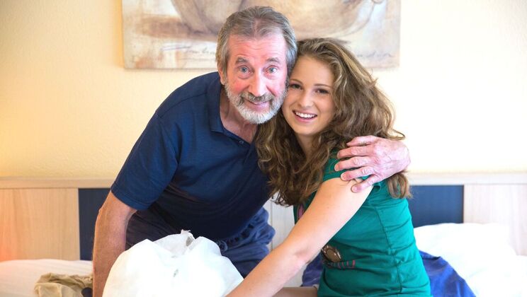 [Oldje] - Young Babe Plays with Dick - Jean Claude - Bunny Babe