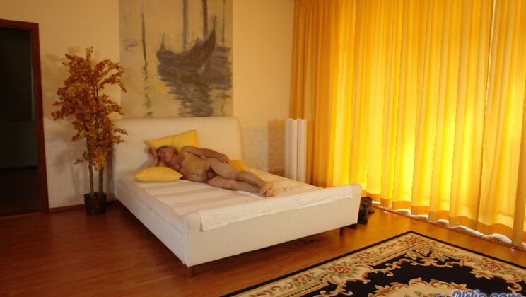 [Oldje] - House Cleaning Turns Wild - Katy Sweet - Aaron