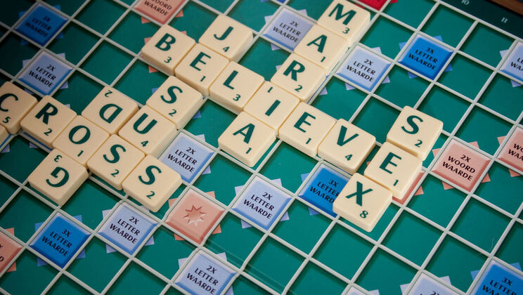 Angel Hott's Pierced Pussy Licked on Camera